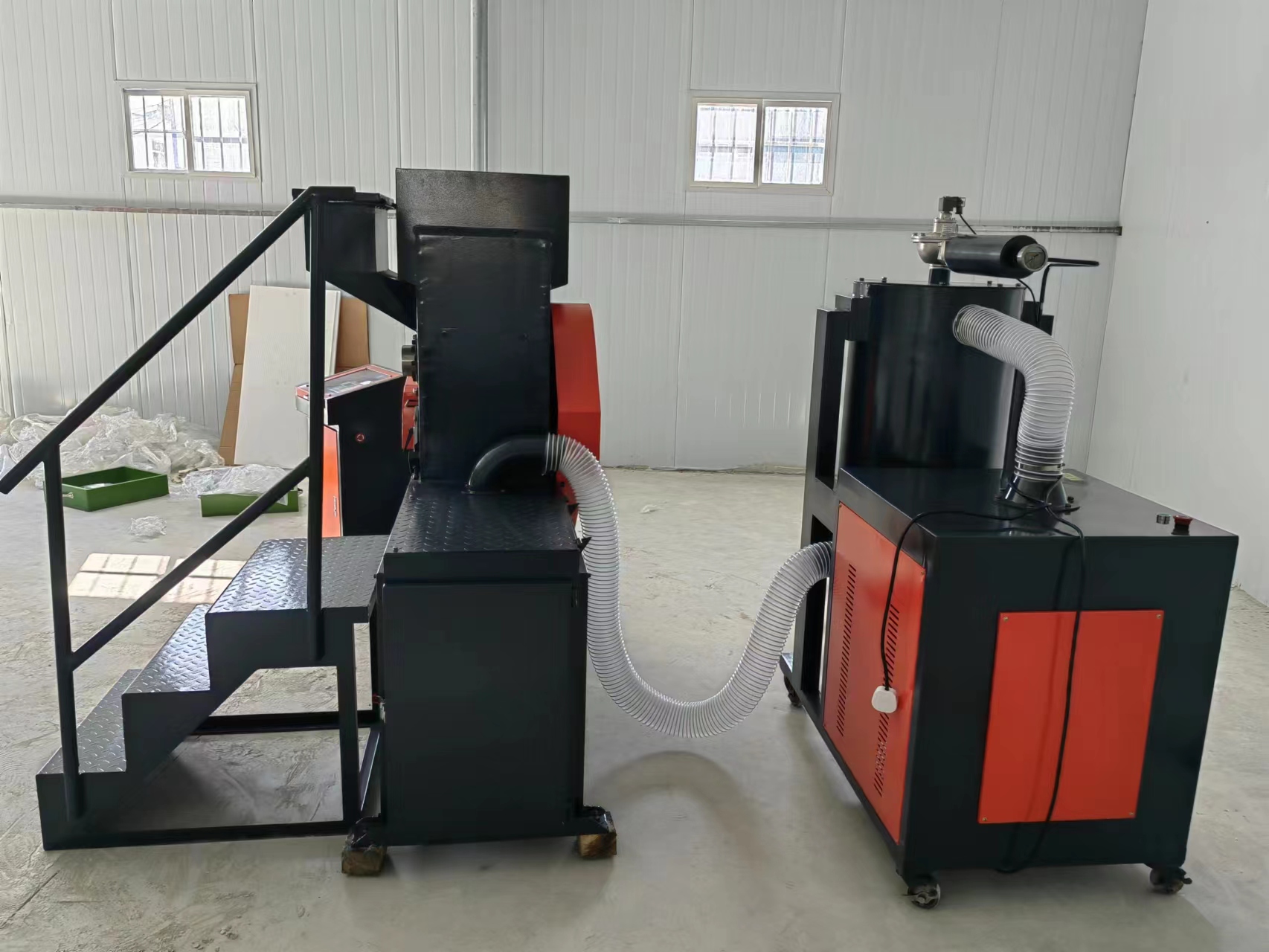 制球機(jī)1.jpg 制球機(jī)1.jpg